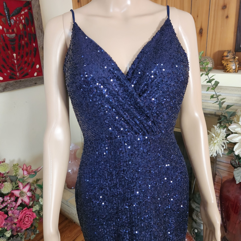 Stunner Boutique Liana Sequin Gown - Navy Blue (L) - Picture 3 of 11